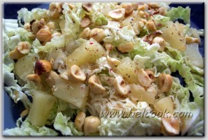 зеленый салат с ананасами